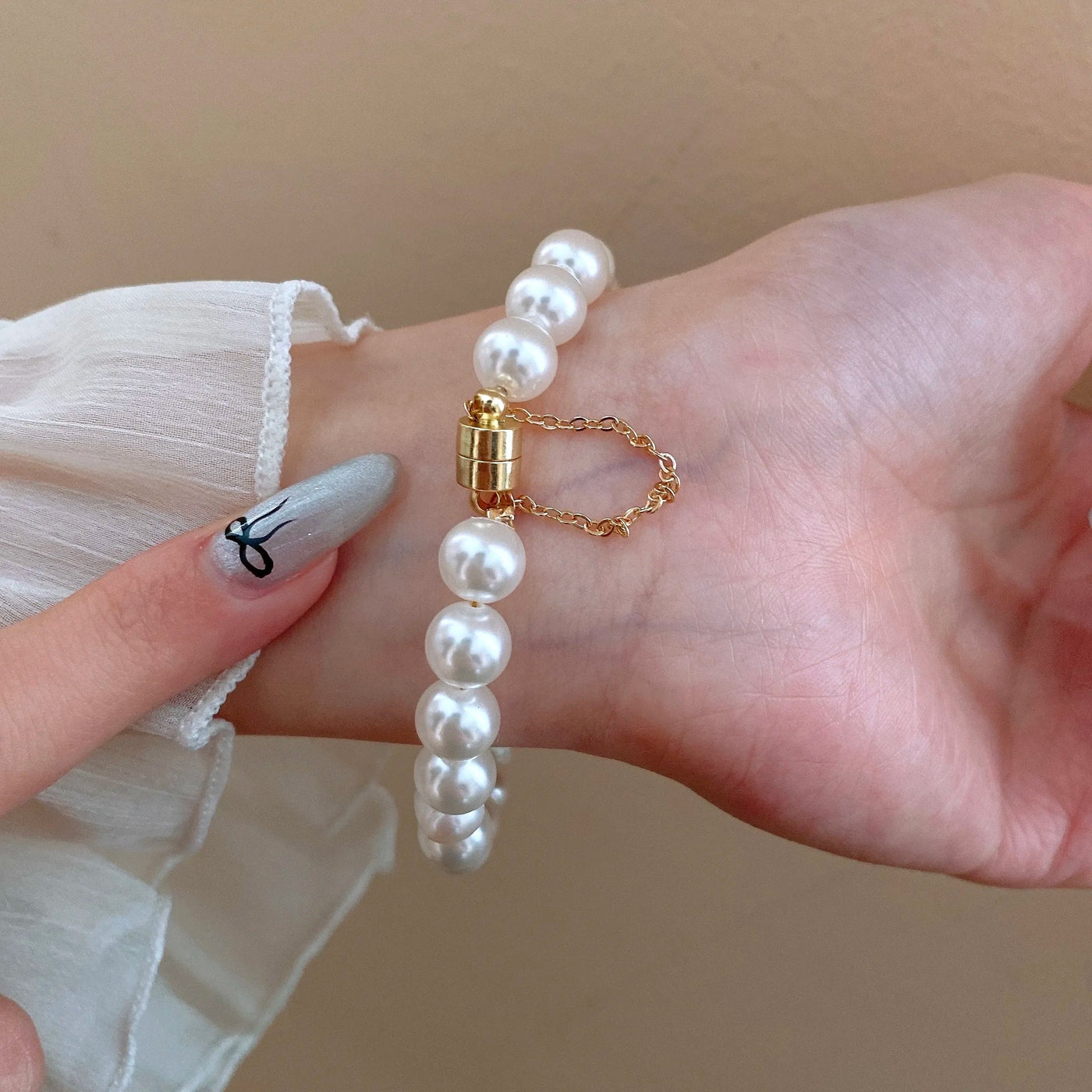 Elegant Pearl Bracelet